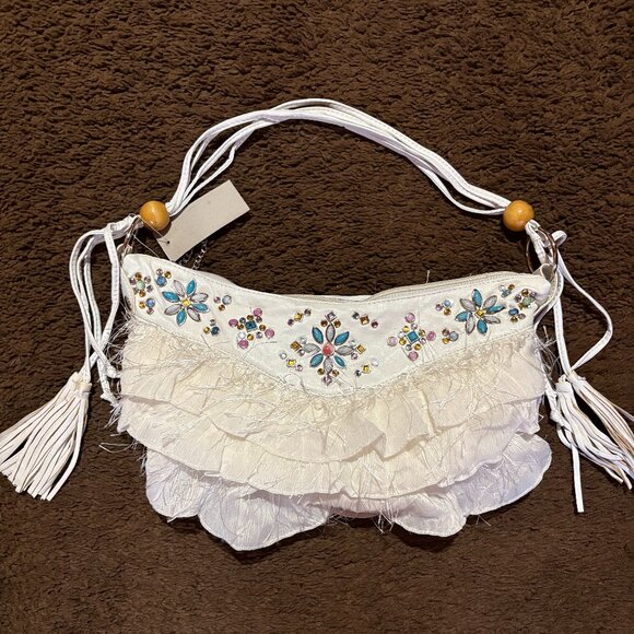 WHITE RUFFLED SHOULDER BAG - Picture 3 of 5